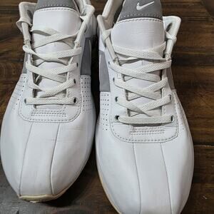 Nike Shox Deliver Women's 9 White/Silver/Grey Leather Running/Casual Shoes
